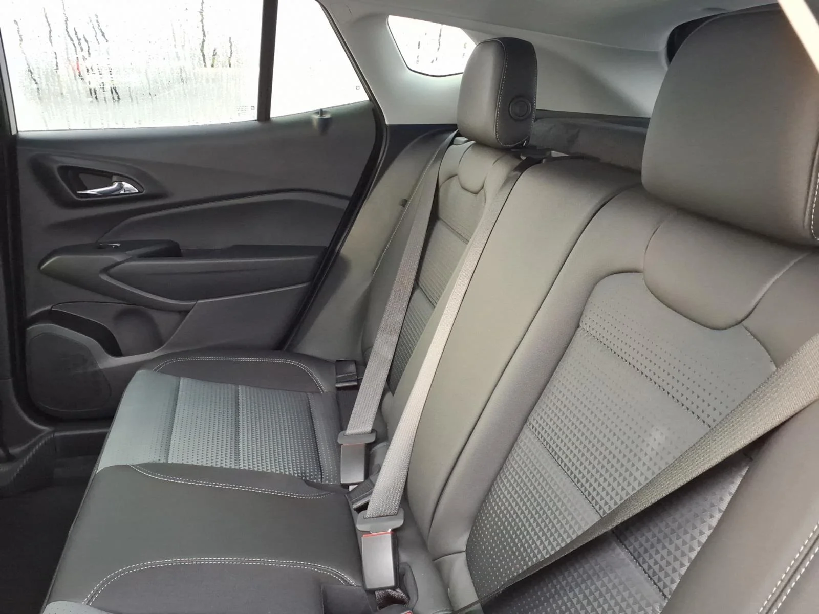 2026 Chevrolet Trax LT - Photo 9