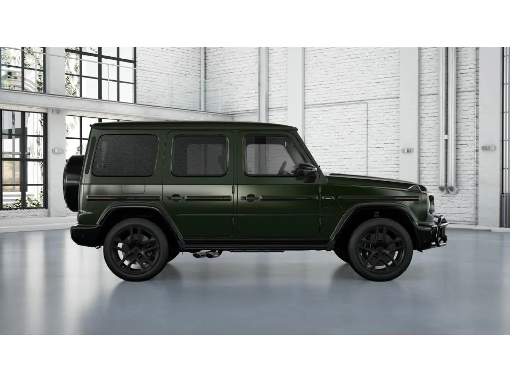 New 2027 Green Mercedes-Benz G 63 AMG® image 2