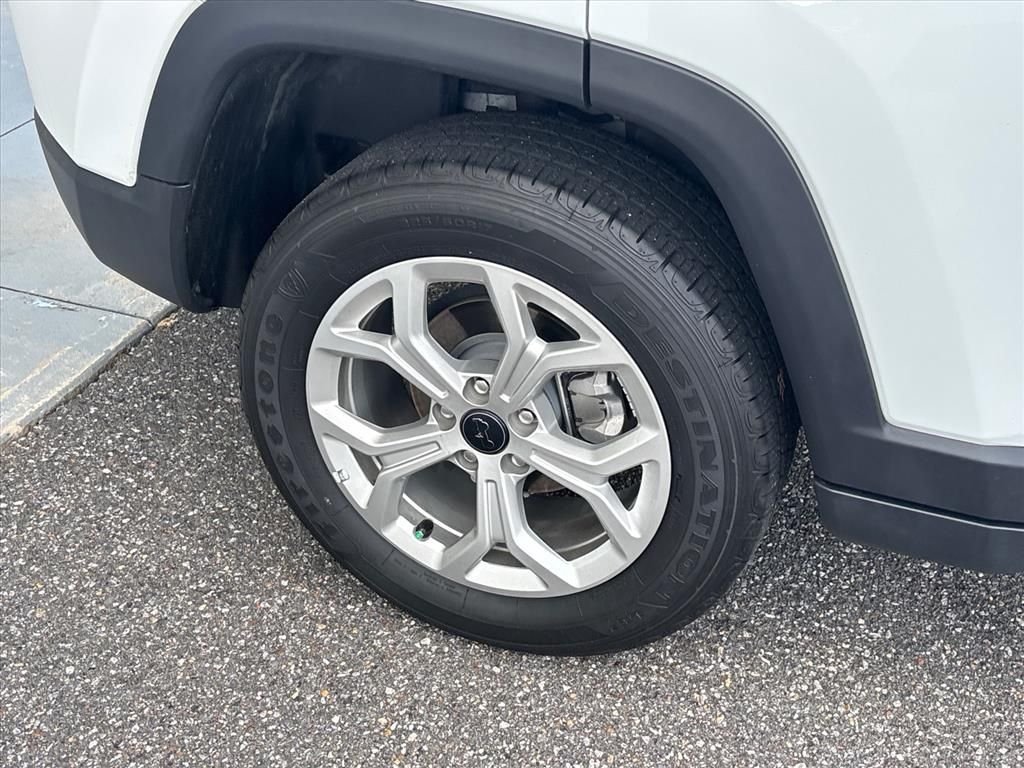2025 Jeep Compass Latitude - Photo 28