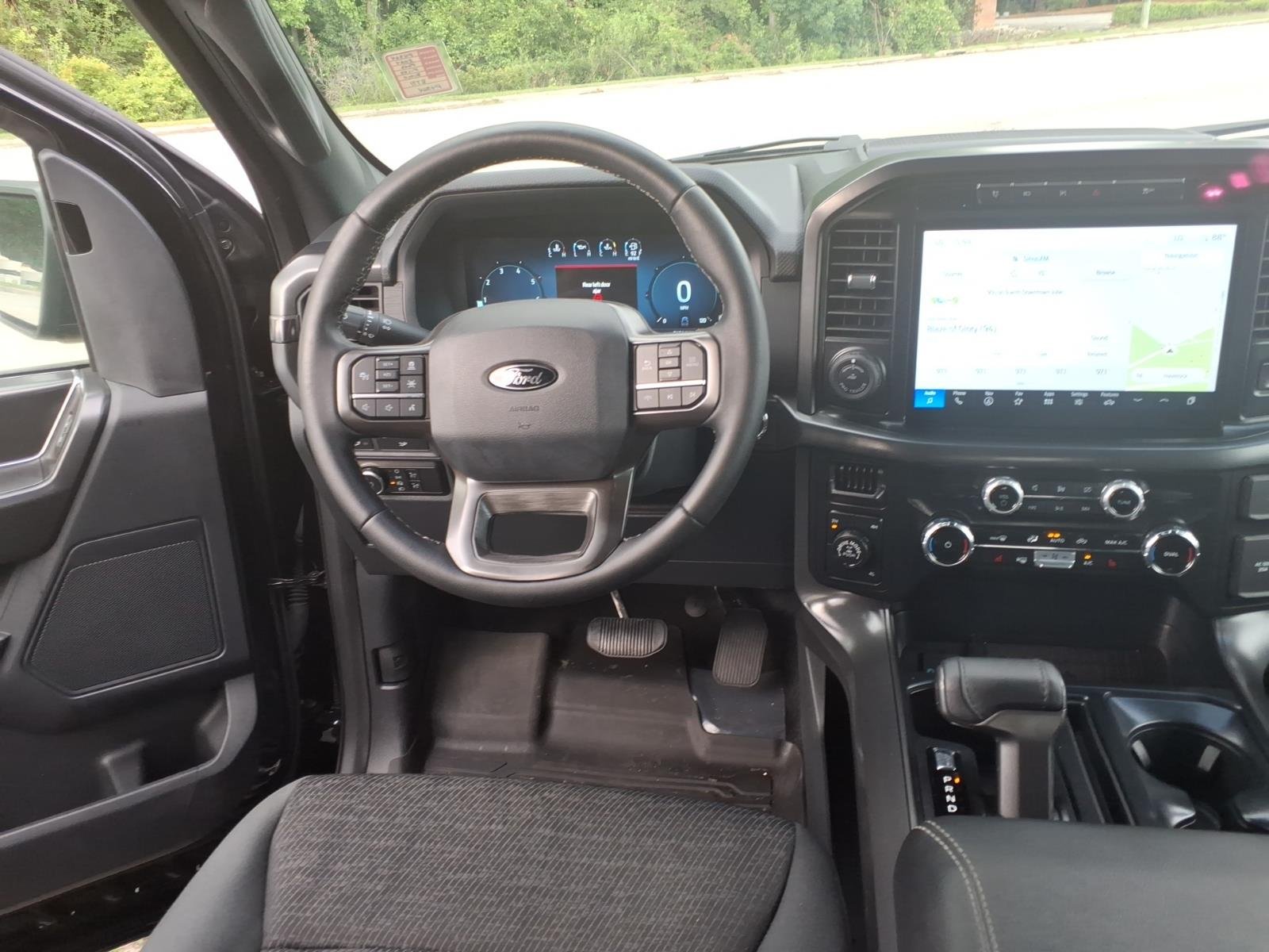Used 2024 Black Metallic Ford XLT image 14