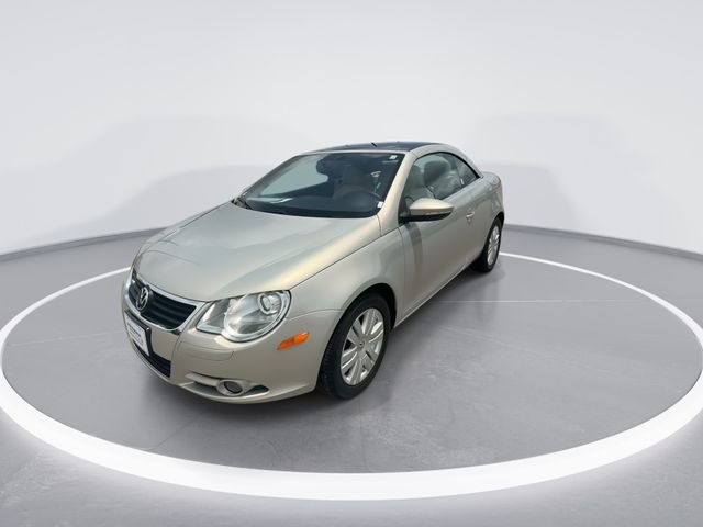 Used 2010 Beige Volkswagen Komfort Edition image 4