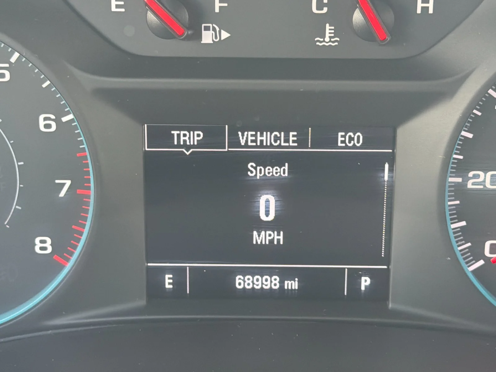Used 2020 SILVER ICE METALLIC Chevrolet LT image 29