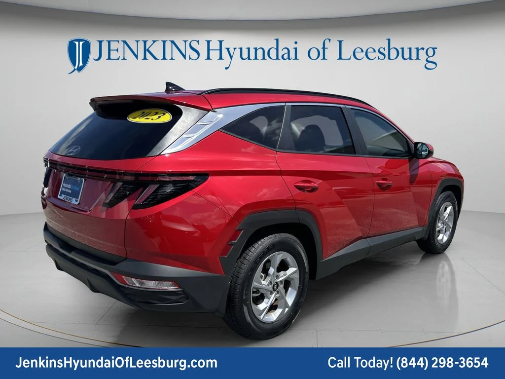 Used 2023 Red Hyundai SEL image 5