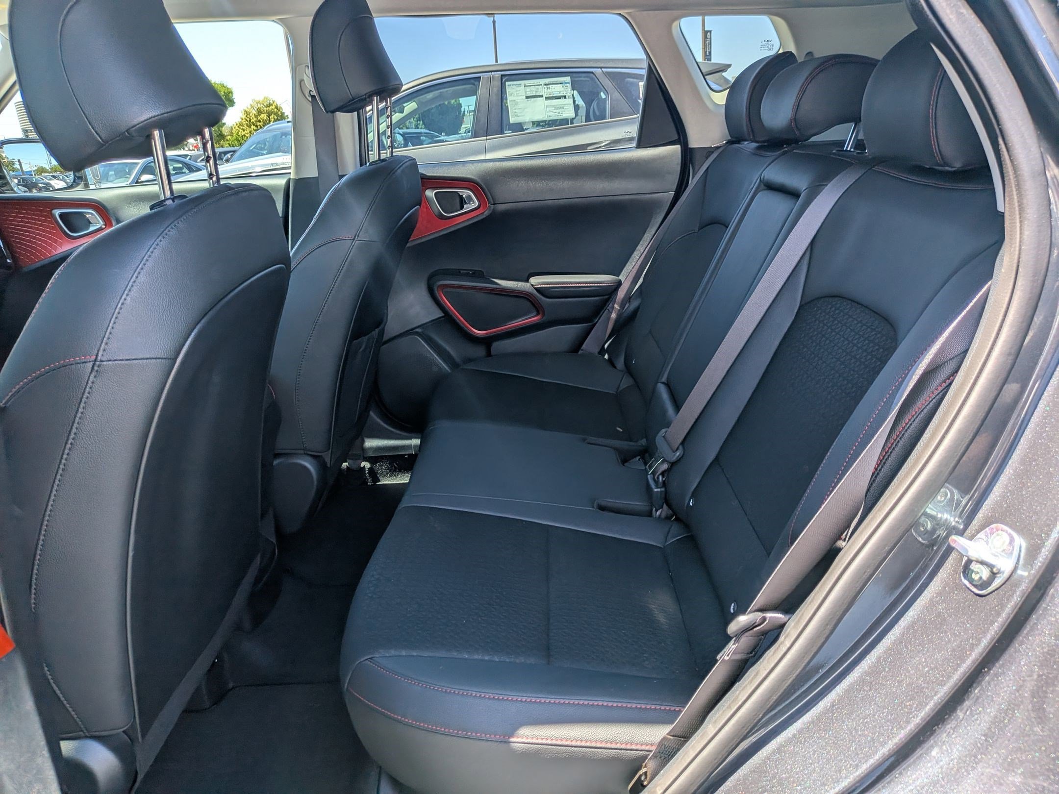 Used 2025 Gravity Gray Kia GT-Line image 27