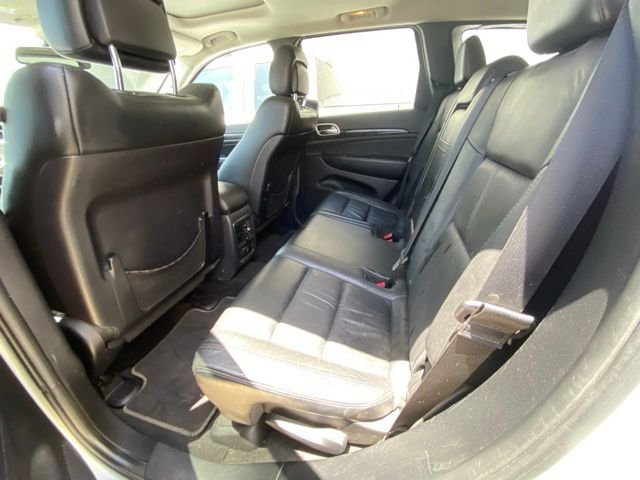 Used 2013 Silver Jeep Laredo image 7