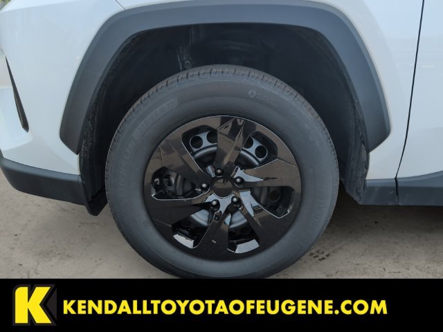Used 2025 White Toyota LE image 9