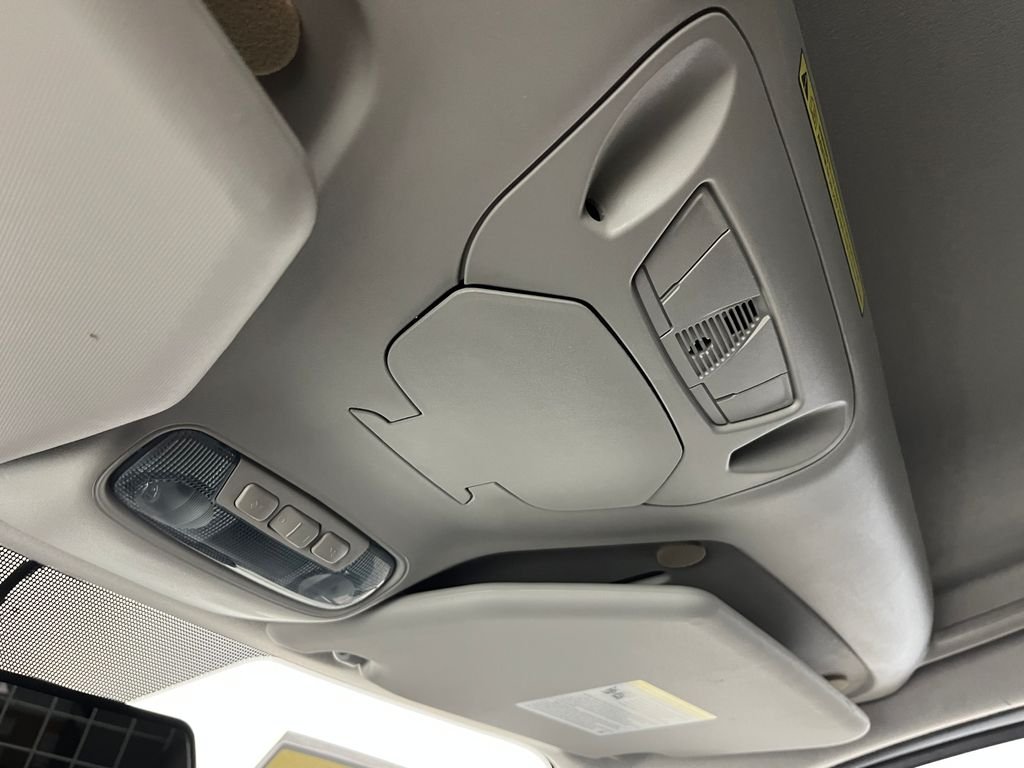 Used 2014 White Ford XLT image 23