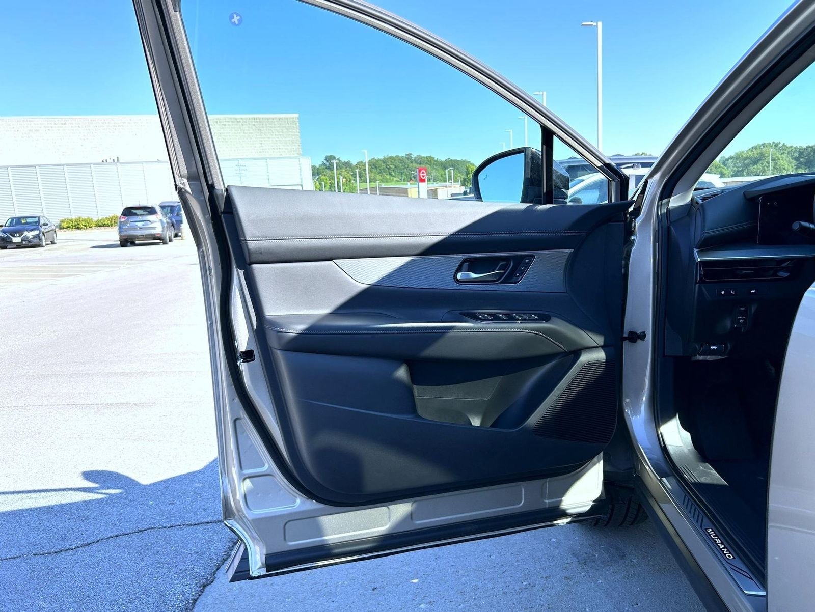 New 2026 Champagne Silver Metallic Nissan Platinum image 9