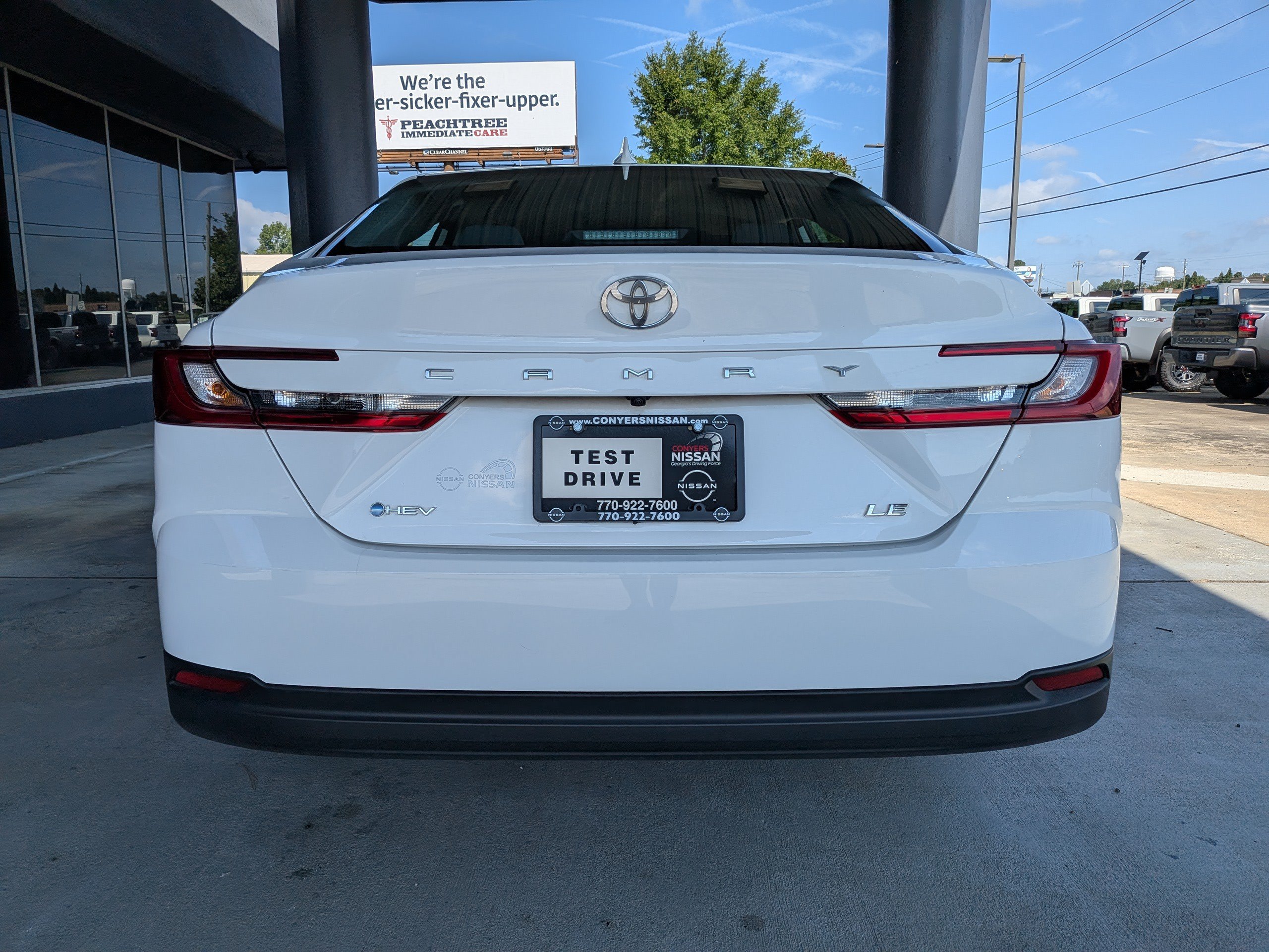 Used 2025 White Toyota LE image 4
