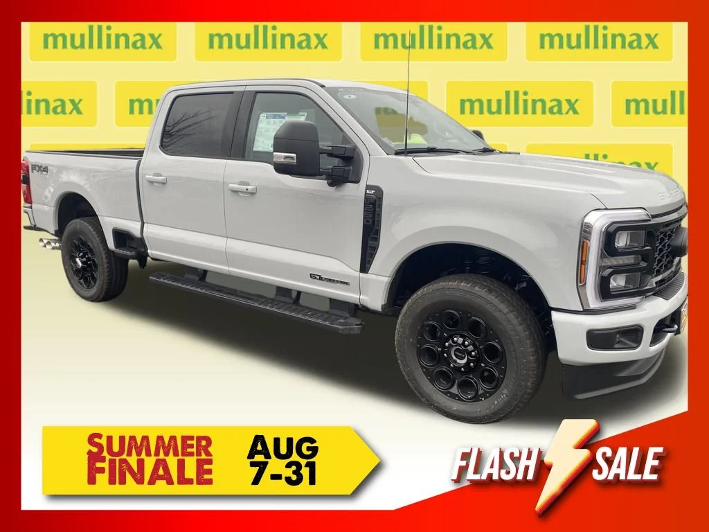 New 2026 White Ford XLT image 1