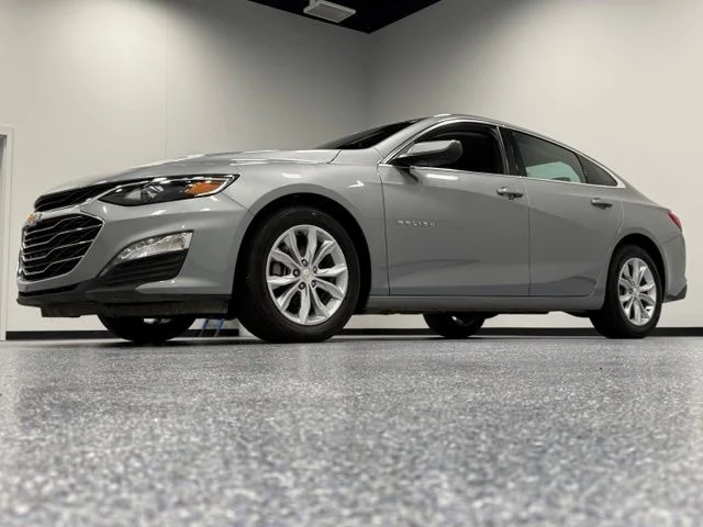 Used 2025 Gray Chevrolet LT image 4