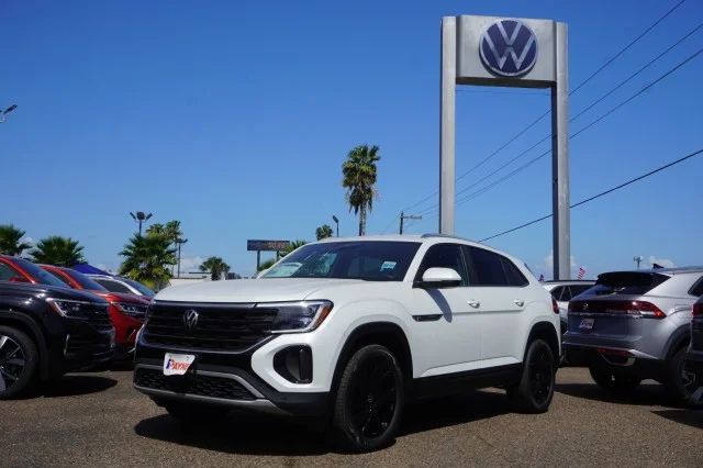 2026 Volkswagen Atlas Cross Sport SE w/Tech