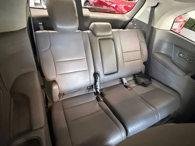 Used 2015 Black Honda  image 16