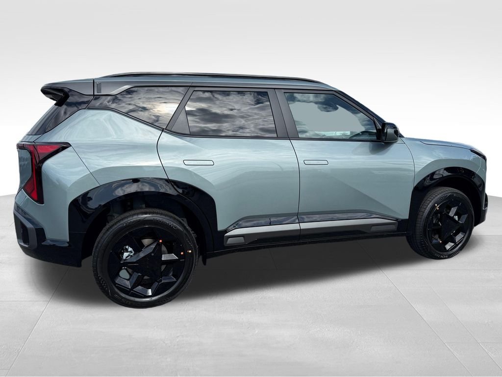 New 2027 Iceberg Green Kia X-Line S image 7