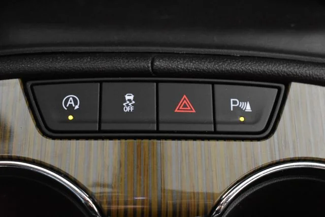 Used 2023 Blue GMC SLE image 30