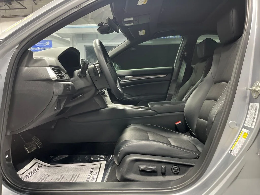 Certified Used 2018 Lunar Silver Metallic Honda Sport 2.0T image 11