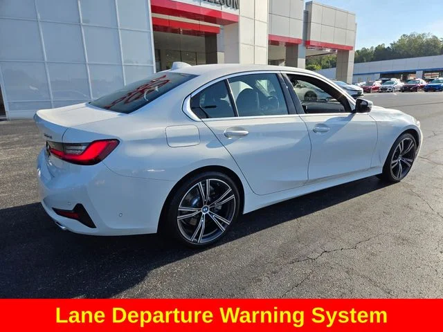 Used 2021 White BMW 330i xDrive image 9