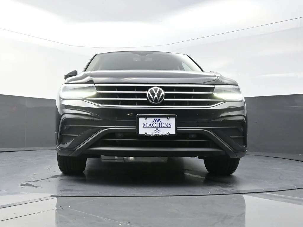 Used 2023 Black Volkswagen 2.0T SE image 22