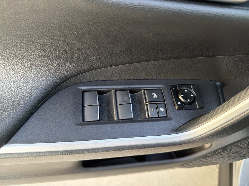 2021 Toyota RAV4 XSE - Photo 10