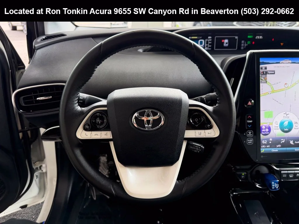 Used 2017 Blizzard Pearl Toyota Premium image 18