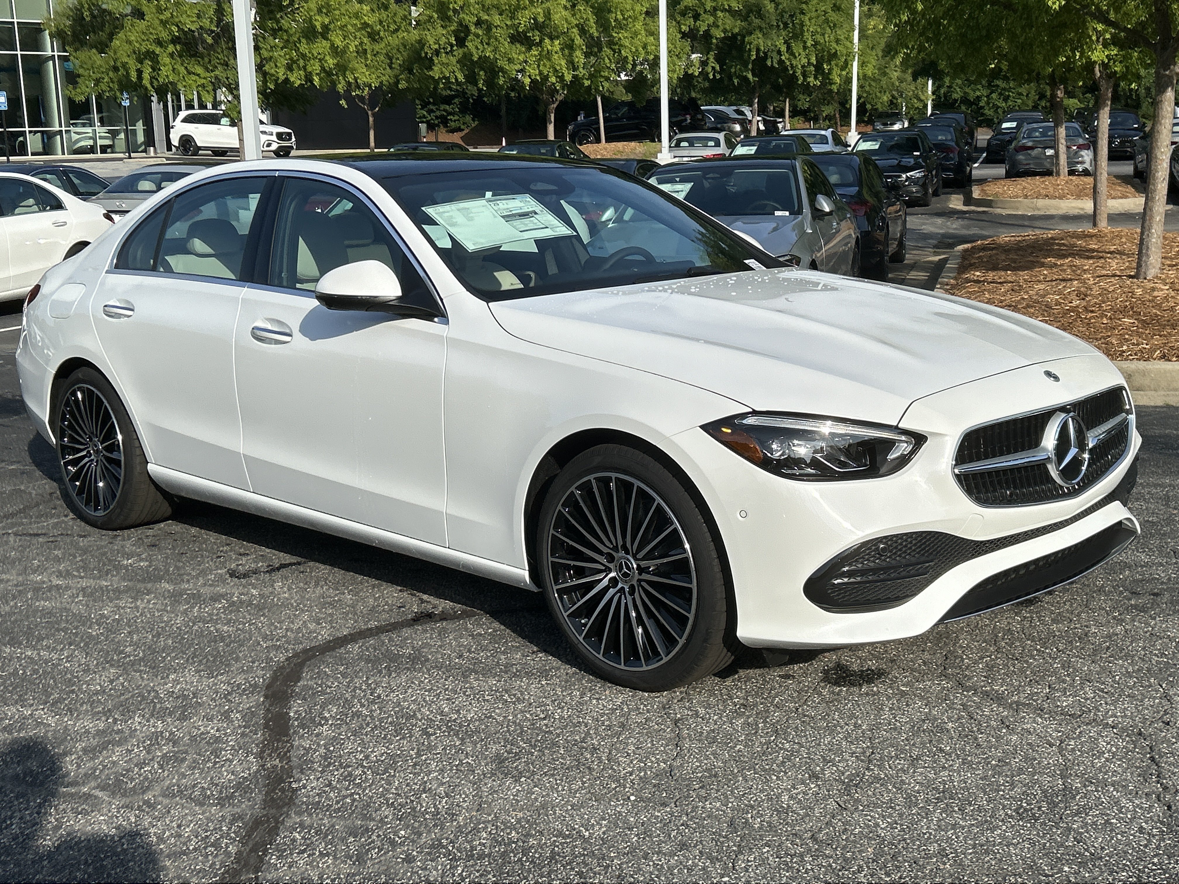 New 2026 MANUFAKTUR Moonlight White Metallic Mercedes-Benz C 300 Sedan image 4