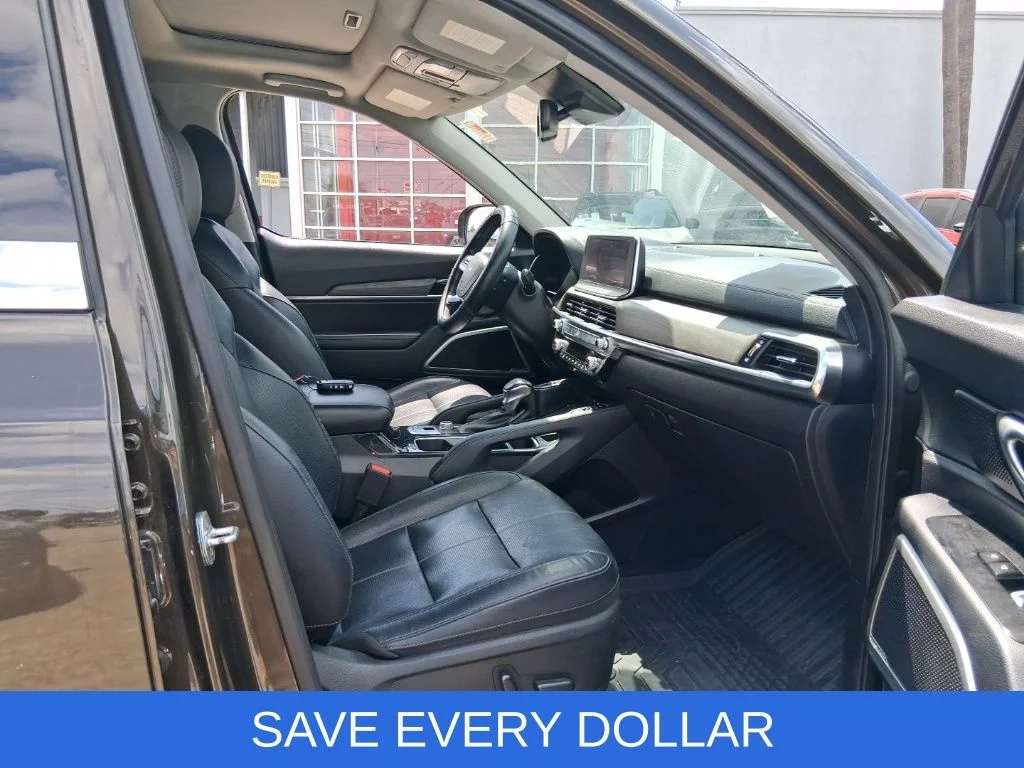 Used 2022 Green Kia EX image 18