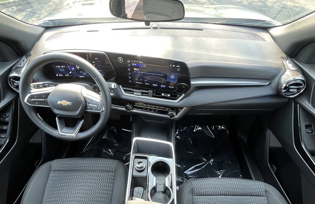 2026 Chevrolet Equinox LT - Photo 11