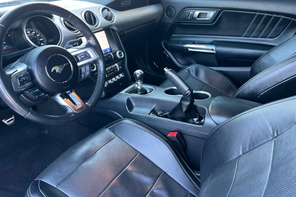 Used 2020 White Ford GT Premium image 12