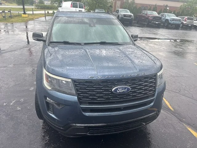 Used 2018 Blue Ford Sport image 3