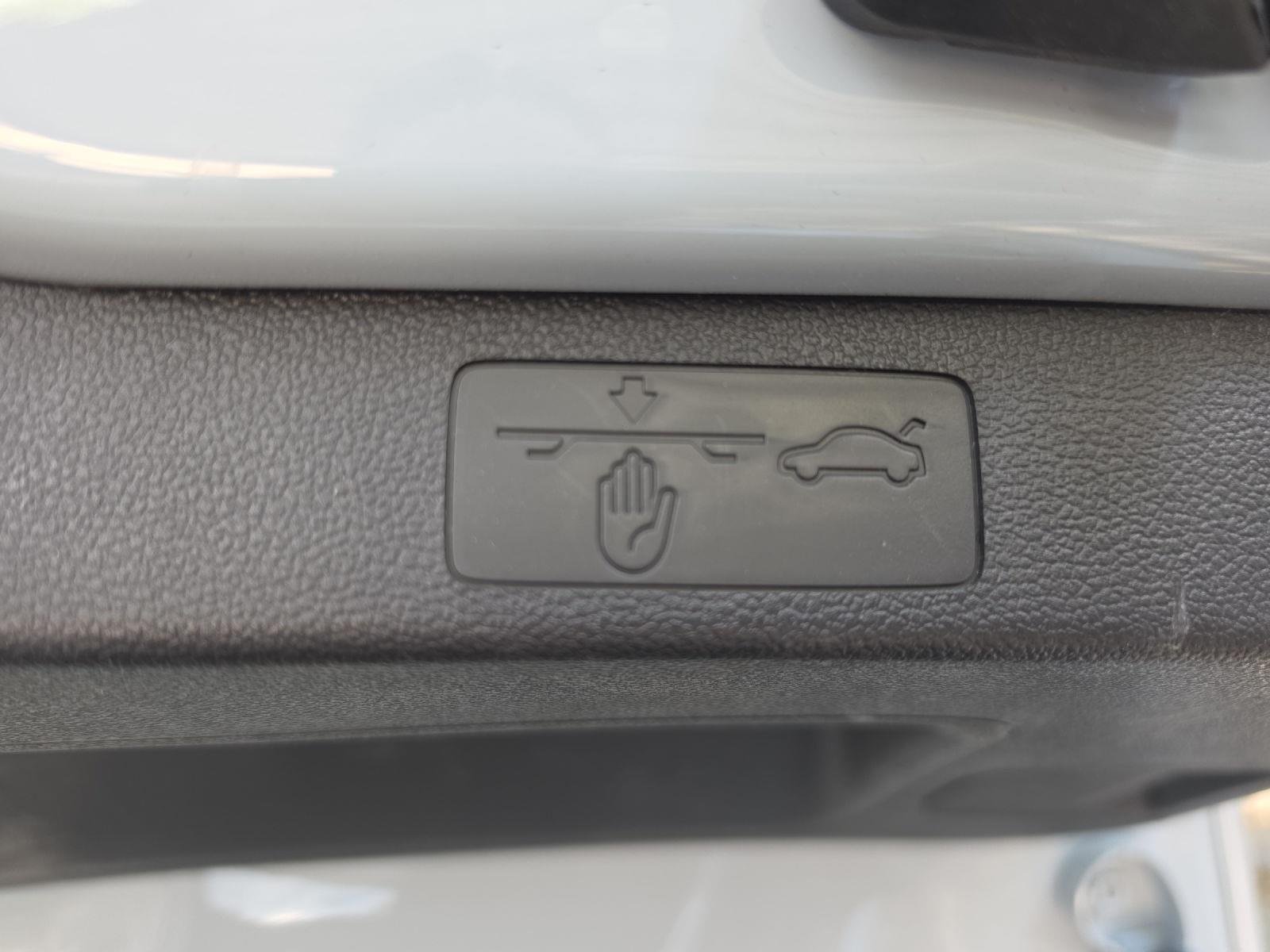 Used 2025 Monument Gray Volkswagen SE image 12
