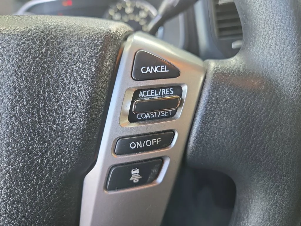 Used 2022 Glacier White Nissan SV image 48