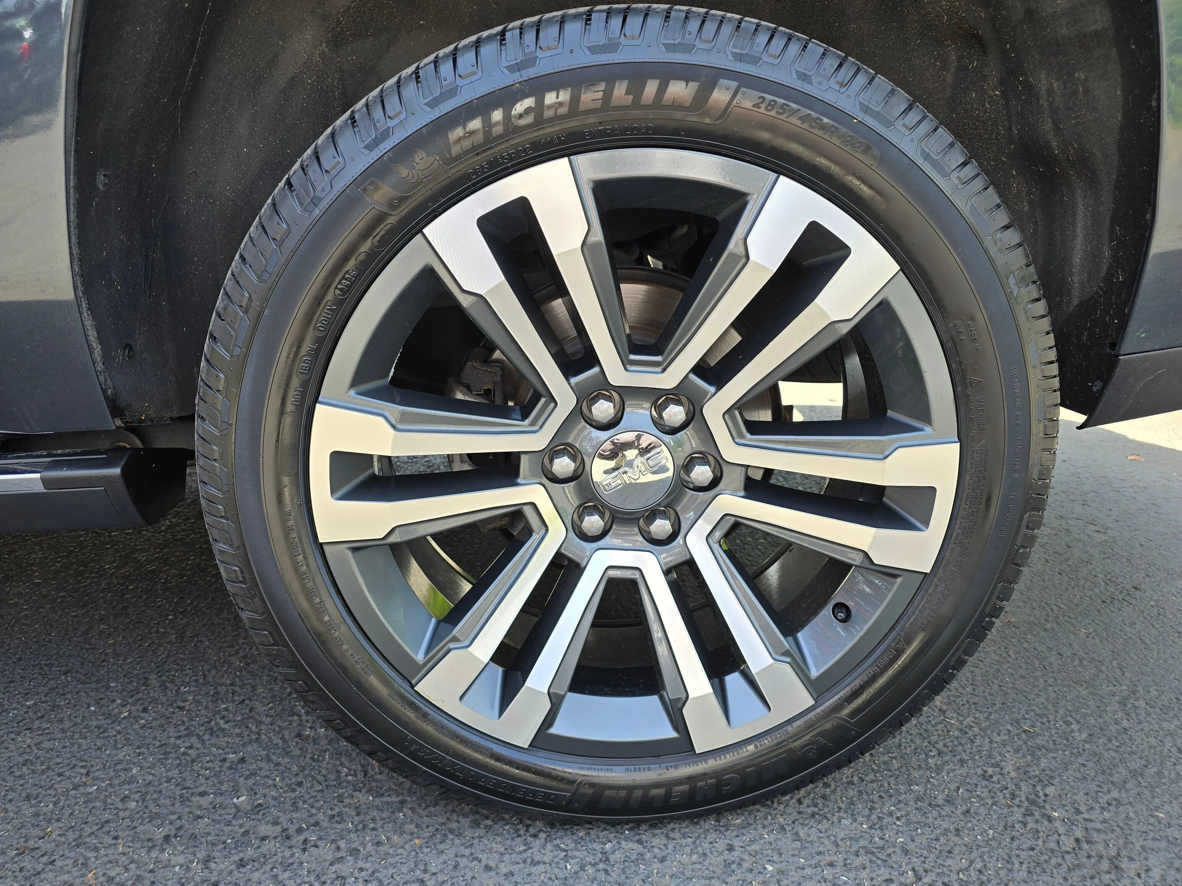Used 2019 Sky GMC Denali image 6