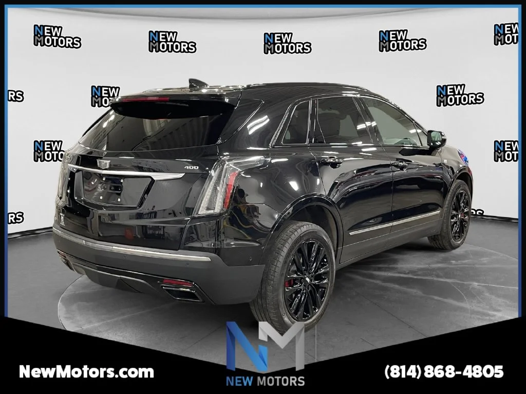 Used 2022 Black Metallic Cadillac Sport image 5