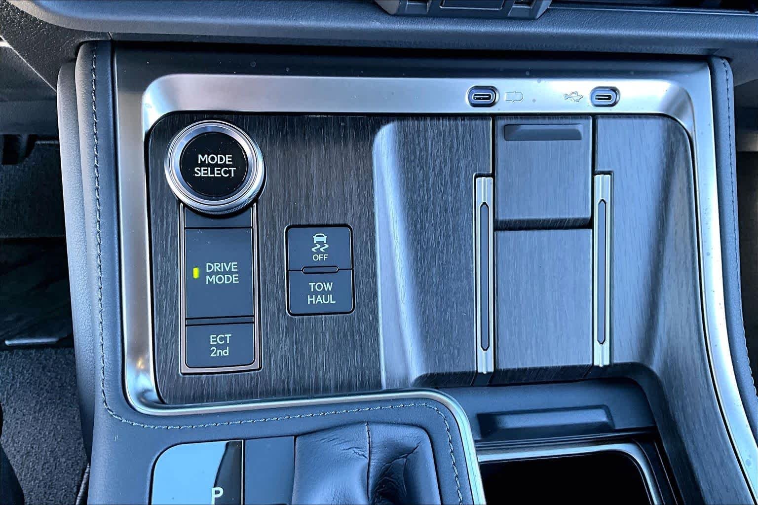 Used 2026 Atomic Silver Lexus Premium+ image 31