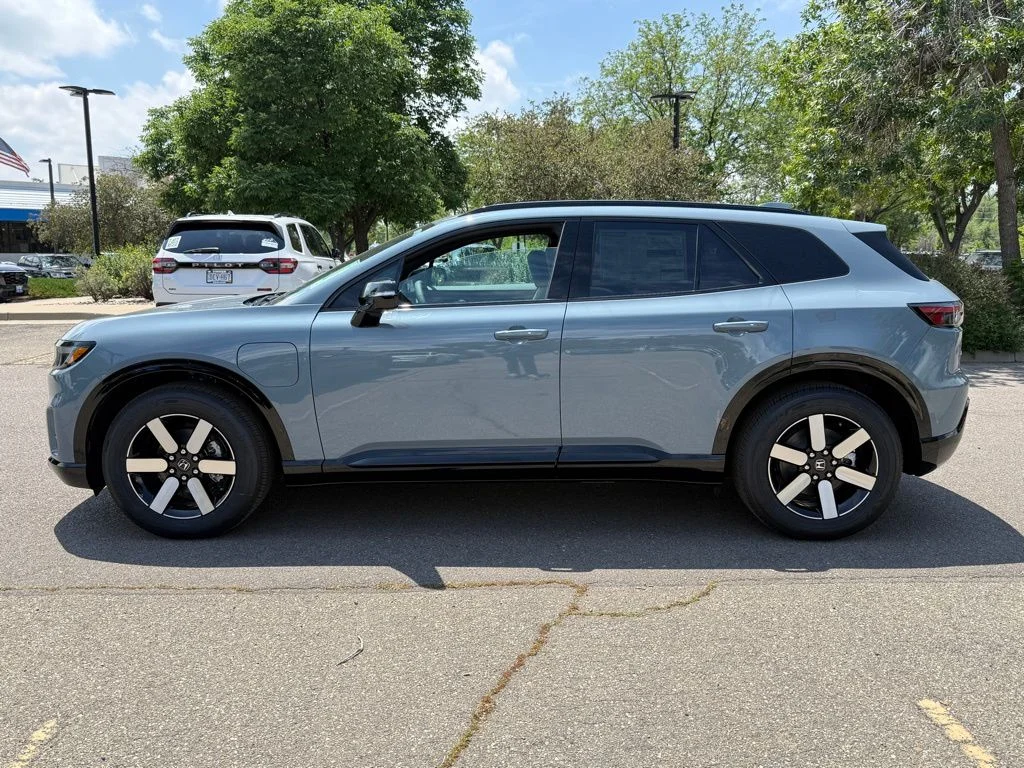 New 2026 Sonic Gray Pearl Honda Touring image 8