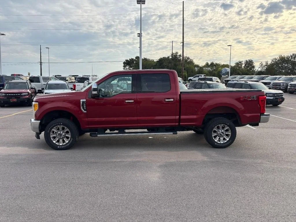 Used 2017 Ruby Red Metallic Tinted Clearcoat Ford XLT image 6