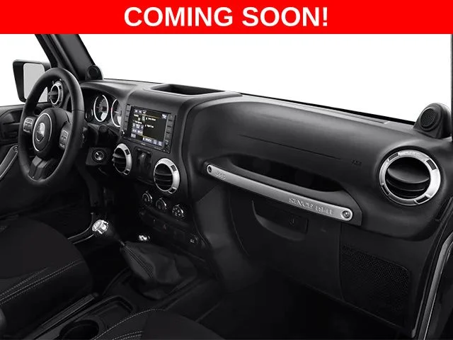 Used 2014 Black Jeep Sahara image 16