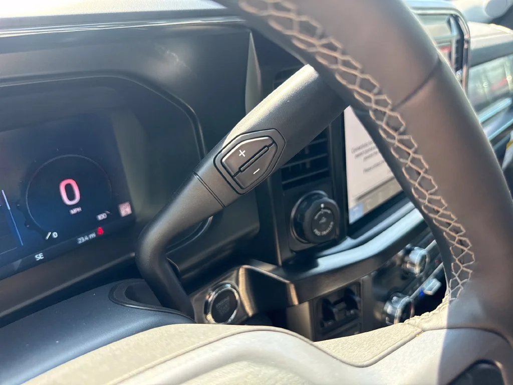 New 2026 Glacier Gray Metallic Tri-Coat Ford F-350® Lariat® image 17
