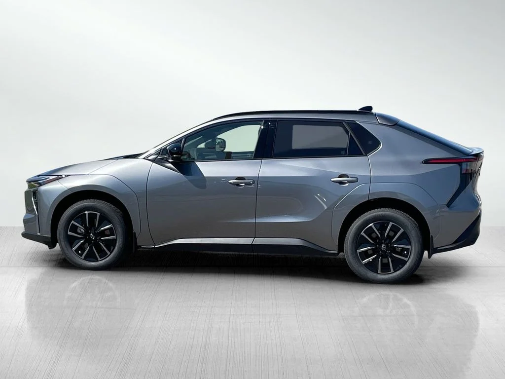 New 2026 Heavy Metal Toyota XLE image 6