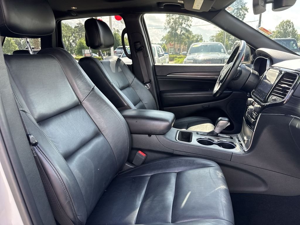 Used 2020 White Jeep Limited image 27