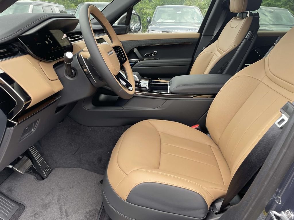 New 2026 Varesine Blue Land Rover Dynamic SE image 14