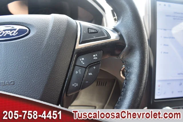 Used 2024 Iconic Silver Met Ford SEL image 30