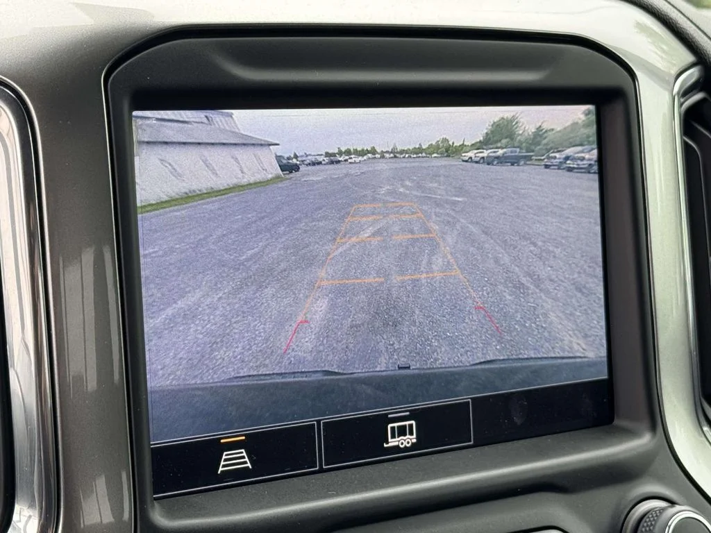 Used 2022 Black Chevrolet RST image 17