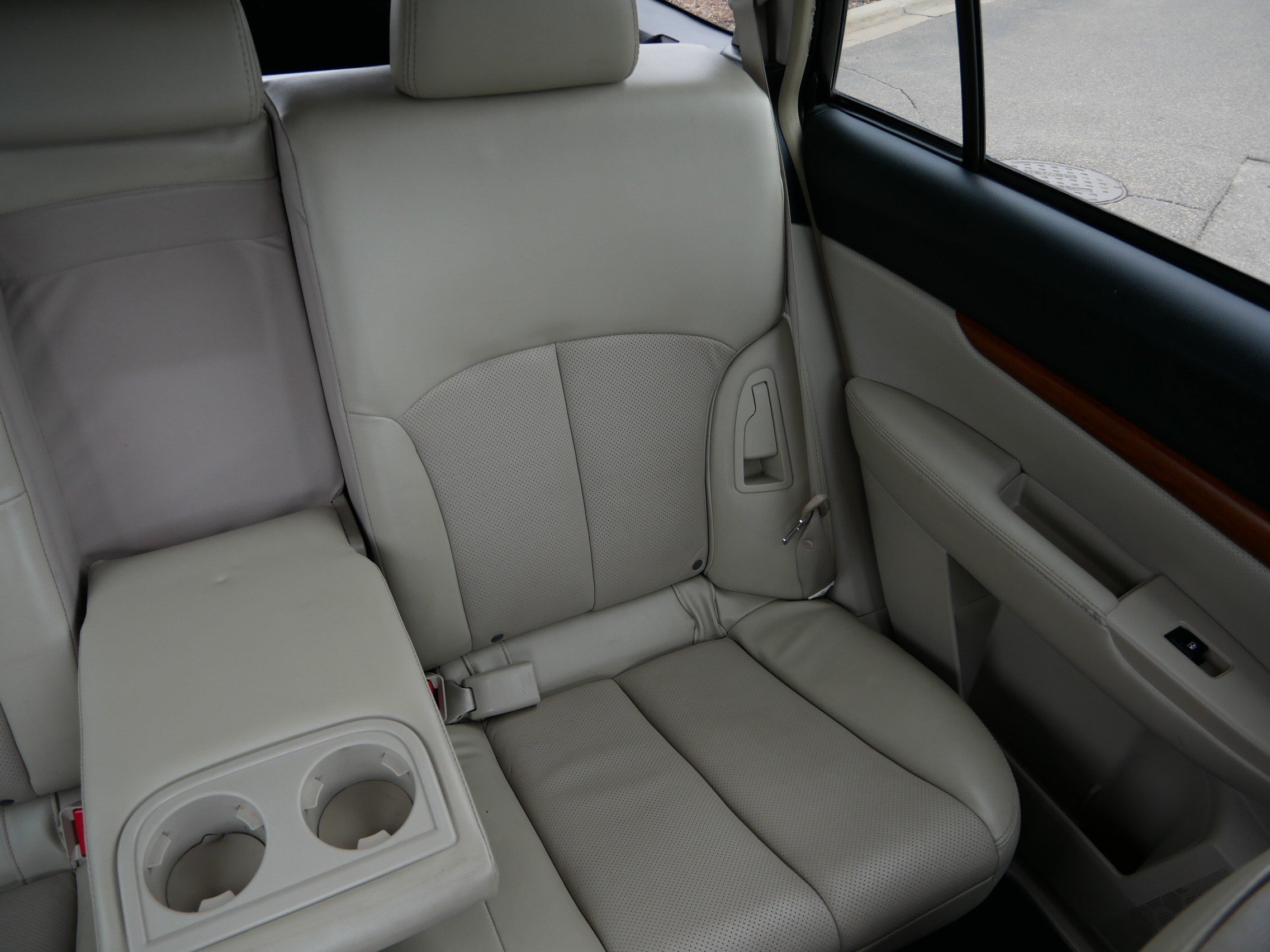 Used 2013 Venetian Red Pearl Subaru 3.6R Limited image 14
