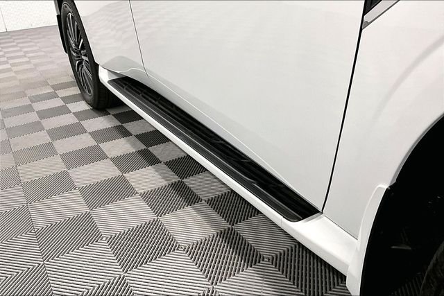 New 2026 Everest White Pearl Tricoat Nissan Platinum Reserve image 43