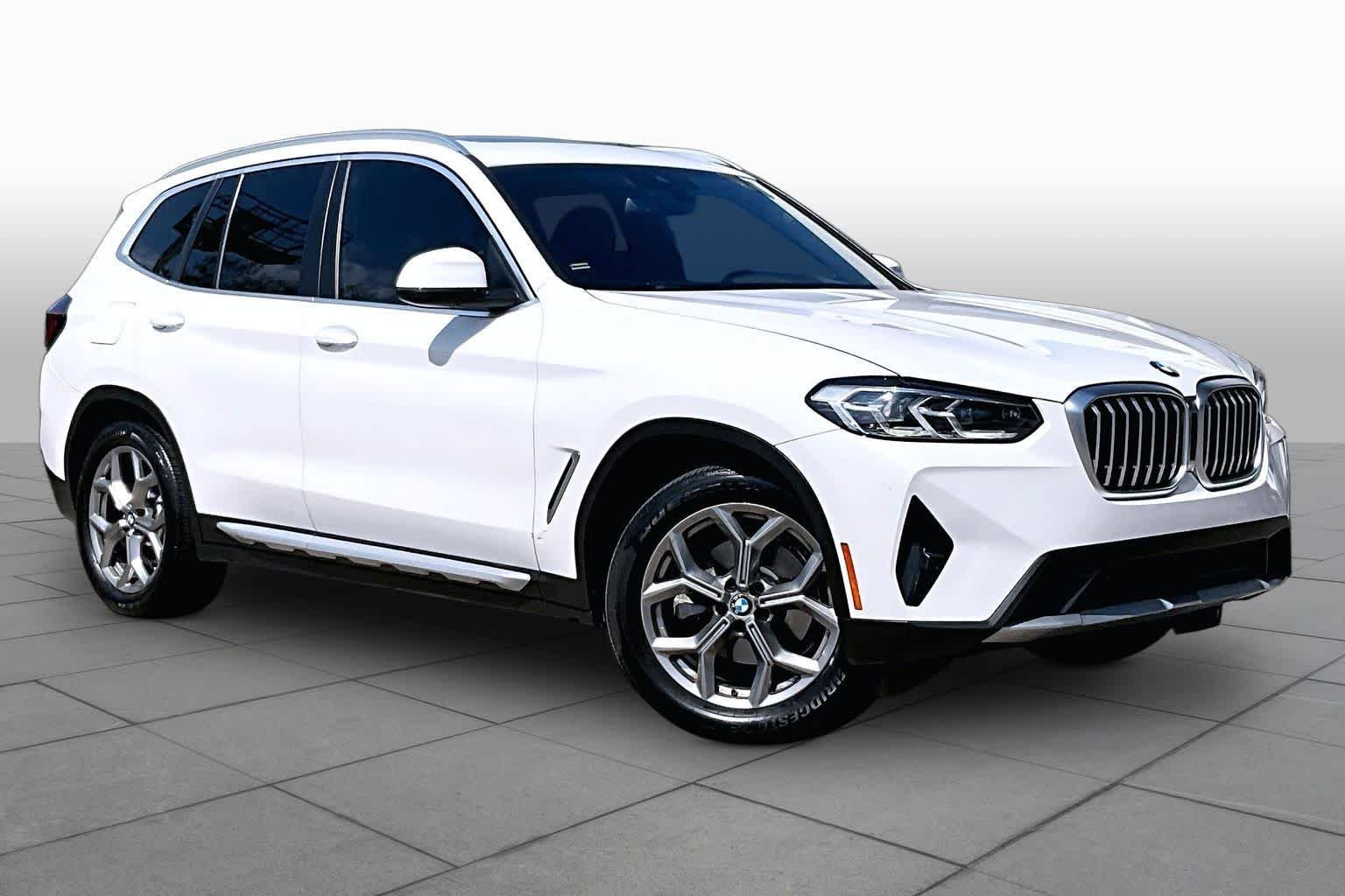 Used 2022 Alpine White BMW xDrive30i image 3