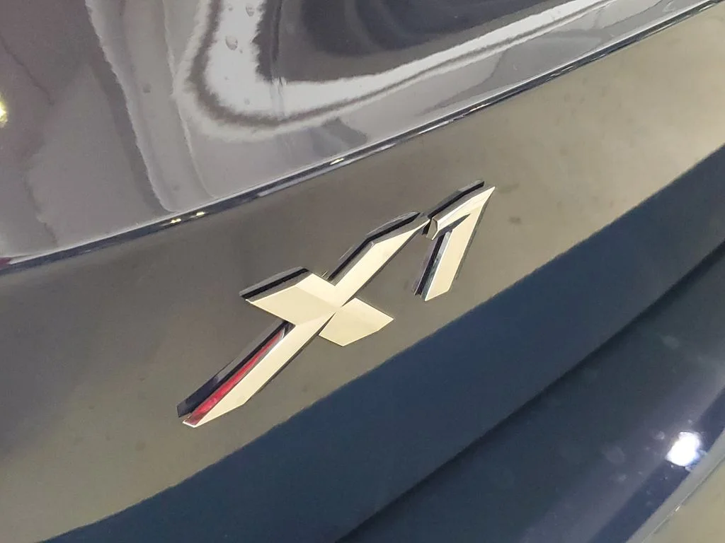 Used 2026 Blue BMW xDrive28i image 6