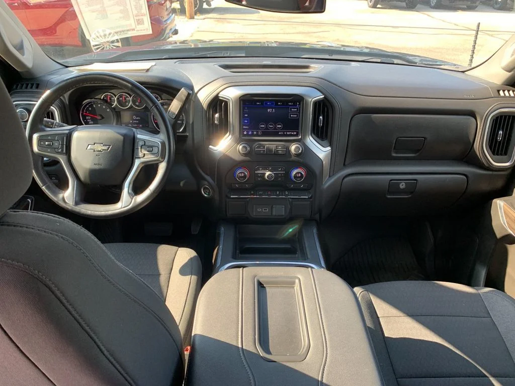 Used 2022 Gray Chevrolet RST image 16