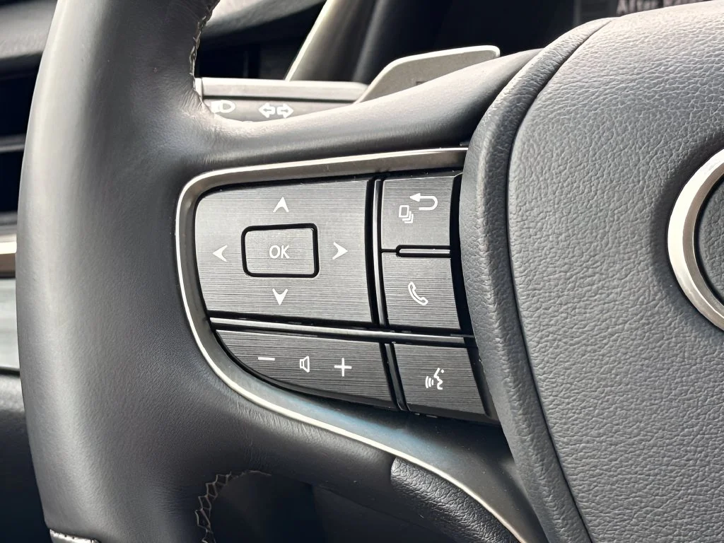 Used 2020 Silver Lexus 350 image 16