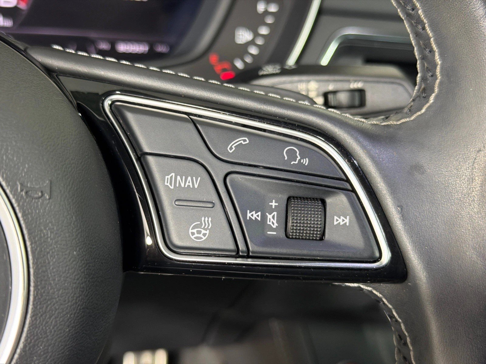 Used 2018 Daytona Gray Pearl Audi Prestige image 28